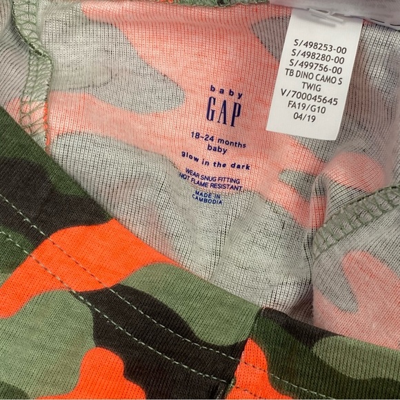 GAP Baby Boy 2 Piece Glow In The Dark Pajama Camouflage Set 18-24 Months NWT - Picture 9 of 15